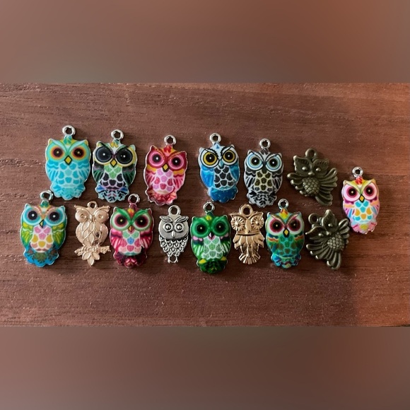 Charm Lot contains 85 charms! - Picture 14 of 14